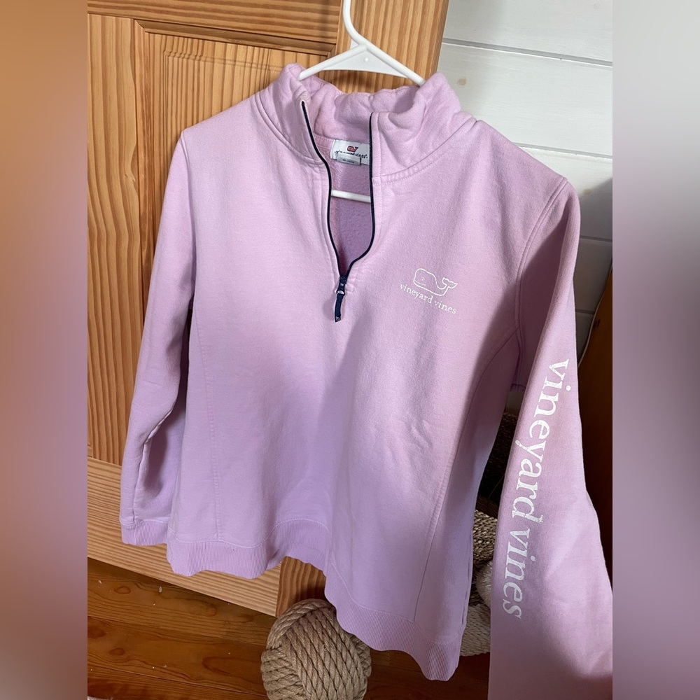 Lavender/ purple vineyard vines sweatshirt